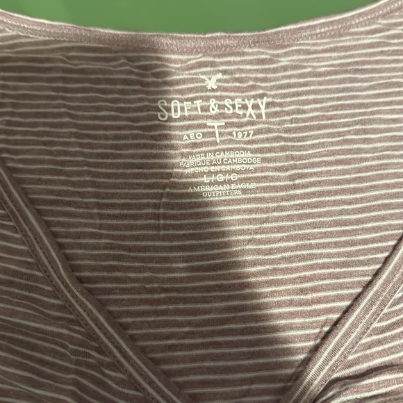 American eagle outfitters soft and sexy tee - Picture 2 of 3